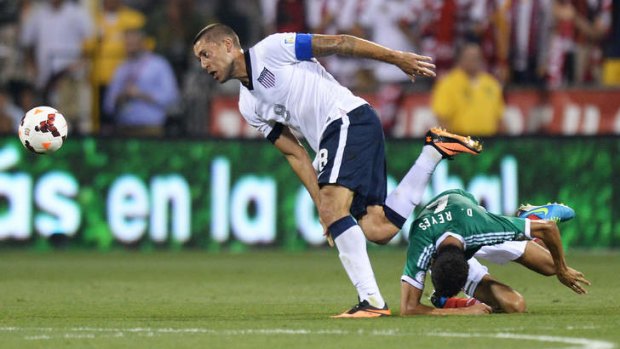 Clint Dempsey of the USA breaks away.