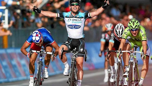 Cavendish claims victory from an elite bunch of sprinters.