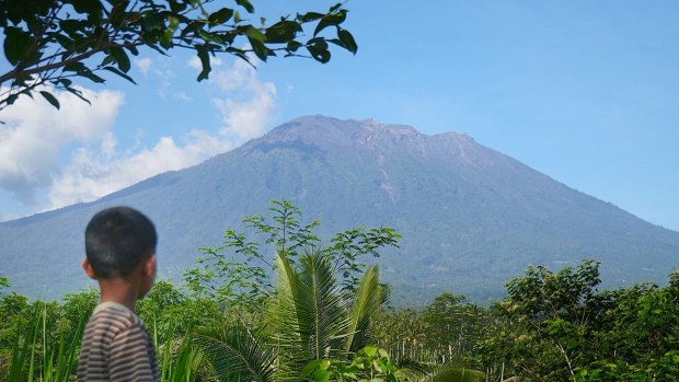 Mount Agung on October 29 from Rendang observation point.