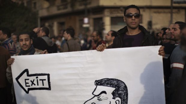 Demonstrators make their feelings known about President Hosni Mubarak.
