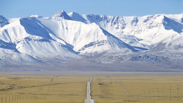 Kyrgyzstan, on road to the border. 