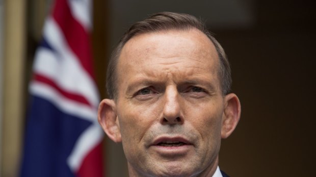 Australian Prime Minister Tony Abbott met secretly with Foxtel chief Richard Freudenstein and pay TV lobby chiefs just over a week ago. 