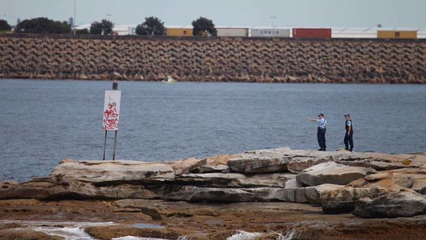 Police at La Perouse resume search for missing spearfisher.