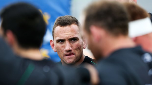 On the outer: Aaron Cruden.