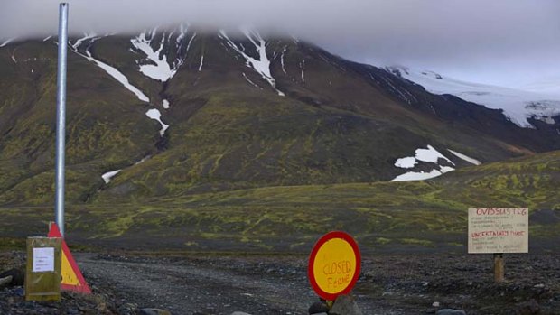 Red to orange: Iceland has removed a ban on air traffic over rumbling at the Bardarbunga volcano.
