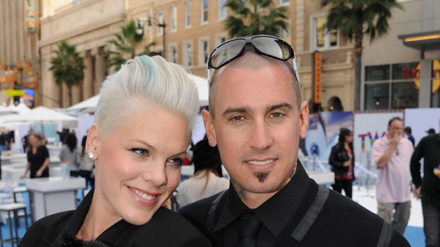 Hospital party ... Pink and husband Carey Hart.