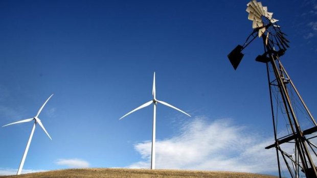 Energy firms may sue over cuts to RET: Wind farms face an uncertain future under RET changes, a law firm says.
