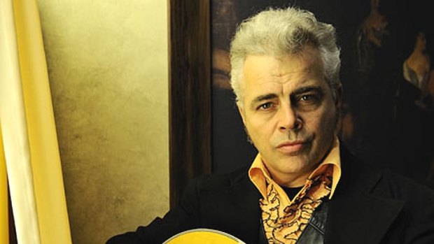 Country singer Dale Watson, who alleges Tiger Airways lost a box of his CDs.