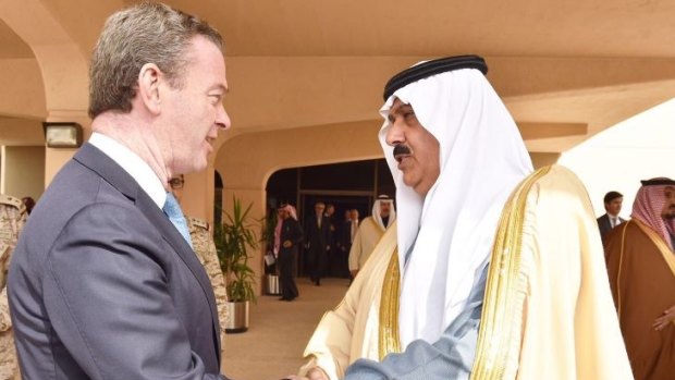 Defence Industry Minister Christopher Pyne meets with Prince Mutaib bin Abdullah al-Saud in Riyadh in December.