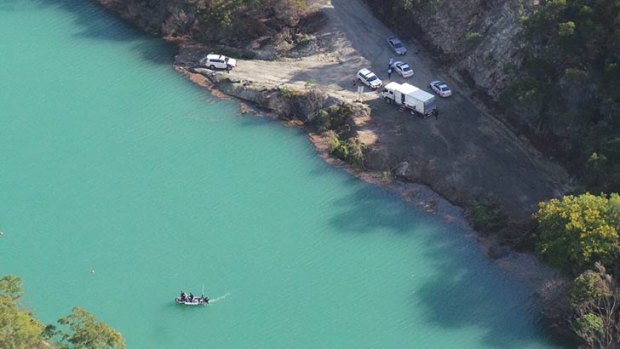 Police divers search Freshwater Quarry in Mount Gravatt East.