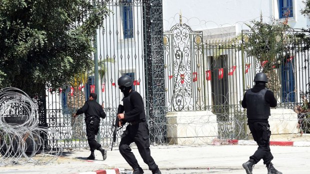 Tunisian security forces secure the area after gunmen attacked the Bardo Museum.