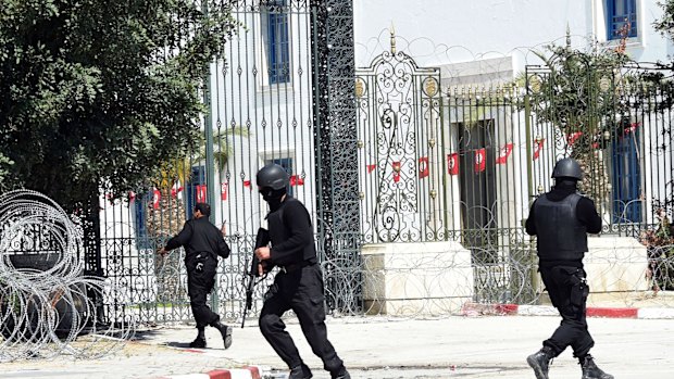 Tunisian security forces secure the area after gunmen attacked the Bardo Museum.