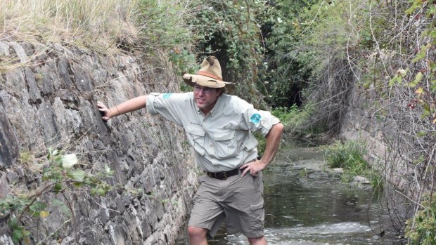 Tim checks-out the 180 year old convict canal which runs beneath the Federal Highway at Lake George. 