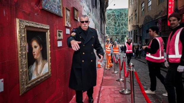Lush's public art event in Hosier Lane Street saw art patron Andrew King posing as museum security.