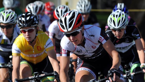 Canberra cyclist Rebecca Wiasak finished third in the third stage of the Tour of the Goldfields.