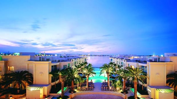 Palazzo Versace Australia Hotel 2025