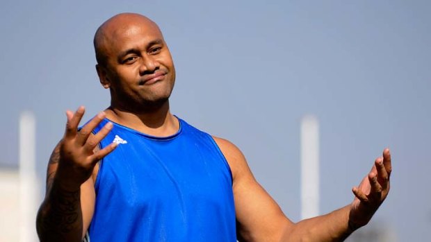 Come at me, bra ... Jonah Lomu wants to have a piece of Sonny Bill-Williams.