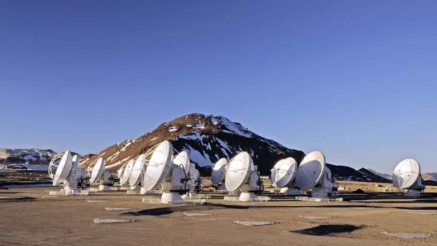 High and dry ... the ALMA antennas on the Chajnantor Plateau, 5000m above sea level.