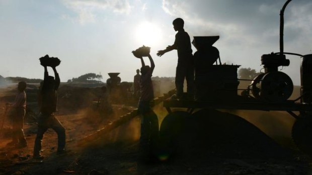 Indian coal licences have been cancelled after graft claims.