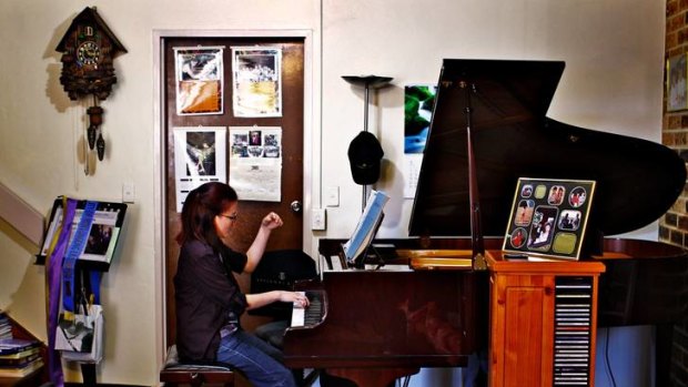 ''I couldn't get my hands off the piano'' ... Joanne Kang has rediscovered her love of music.