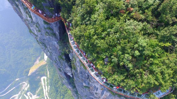 The glass skywalk on the cliff of Tianmen Mountain.