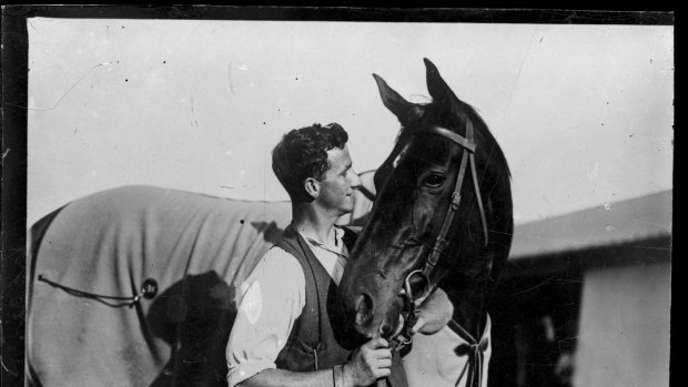 Best of friends: Tommy Woodcock and the legendary Phar Lap.