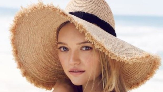 Gemma Ward makes her comeback with Country Road campaign.