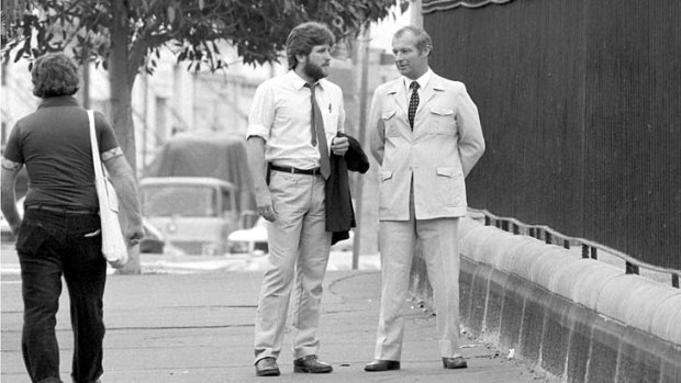Then detective sergeant Roger Rogerson (right) and the Herald's Neil Mercer get together in Darlinghurst in 1982.
