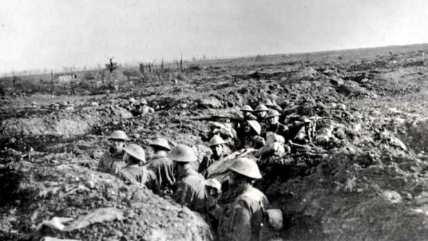 World War I - trench theatre: Ready for the "Hop-over".  24th Battalion in trenches near Flinte Farm - Battle of Broodseinde Ridge, France.