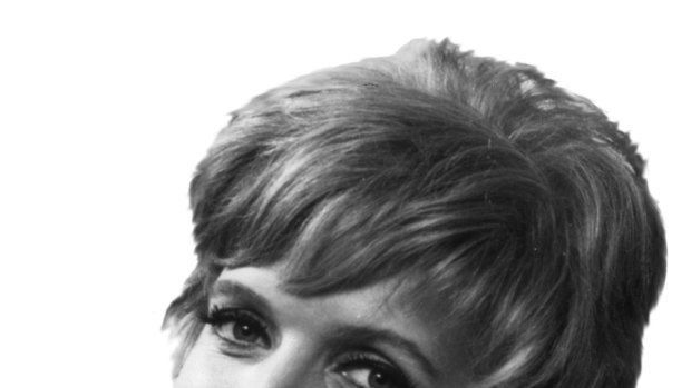 Florence Henderson as Mrs Brady.