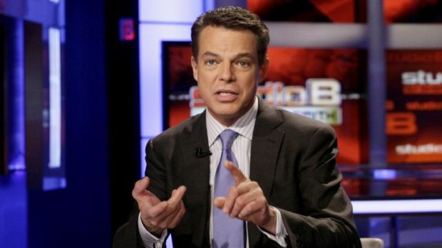 Fox News anchor Shepard Smith has apologised for calling Robin Williams a 'coward'.