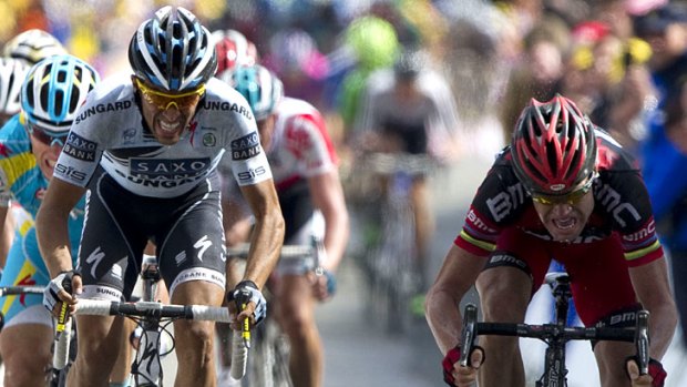 Photo finish ... Cadel Evans edges out Alberto Contador to win the fourth stage of the Tour de France.