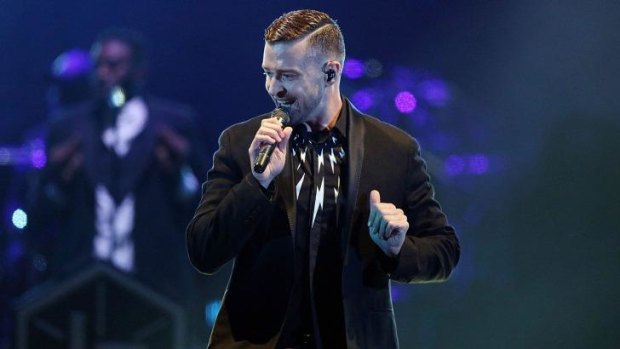 Justin Timberlake waited 1.5 half hours to show Etihad his trademark humour. 