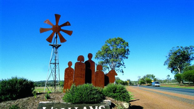 The entrance statement to the town of William