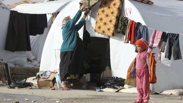 Without basic essentials ... housekeeping in the Bab al-Salama refugee camp, near the border between Turkey and Syria.