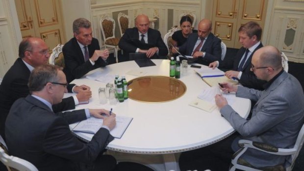 The Ukrainian cabinet met in the early hours of Sunday morning to discuss the security  situation in the county.