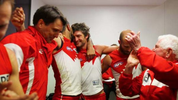 An emotional post-match for coach Paul Roos and Brett Kirk.