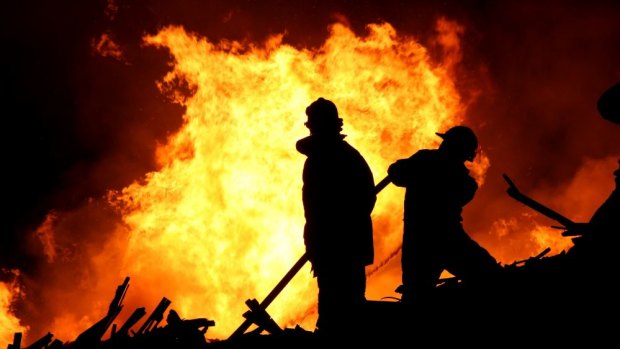 New wage deal for WA's firefighters, which will see an initial rise of 2.75%.