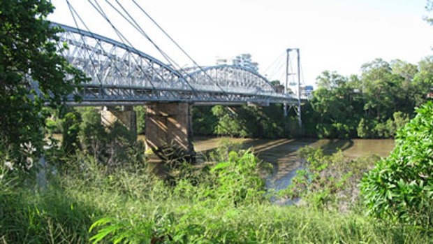 The 74-year-old Indooroopilly Bridge.