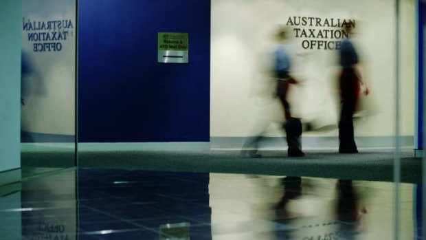 The Tax Office will open hundreds of reviews into rich Australians and small companies with offshore accounts in tax havens or low-tax jurisdictions.