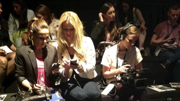Appy place &#8230; front-row bloggers stay connected at MBFWA.