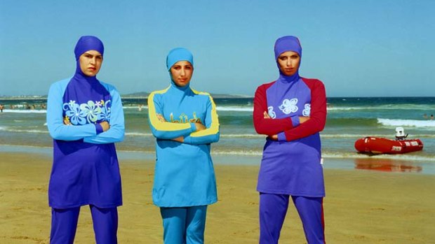 Jumping off point: <i>The girls #2, Cronulla beach</i>, 2007, by Anne Zahalka.