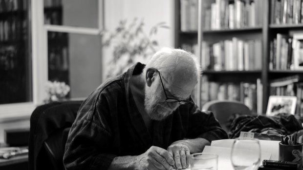 "My Own Life". Oliver Sacks never emailed or texted, but always wrote with a fountain pen.