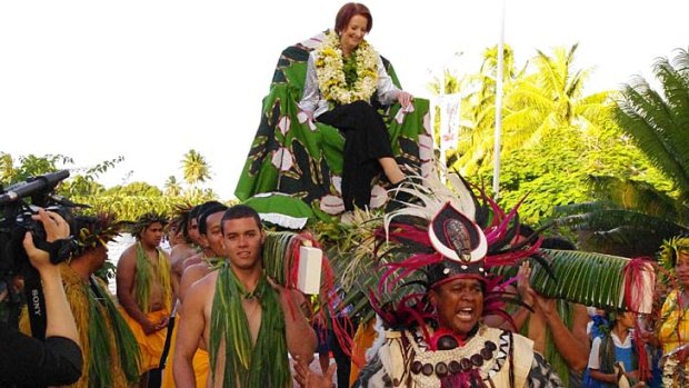 Pa'ata time &#8230; the Prime Minister, Julia Gillard, was one of 14 Pacific leaders to receive an island-style greeting at the start of the Pacific Islands Forum.