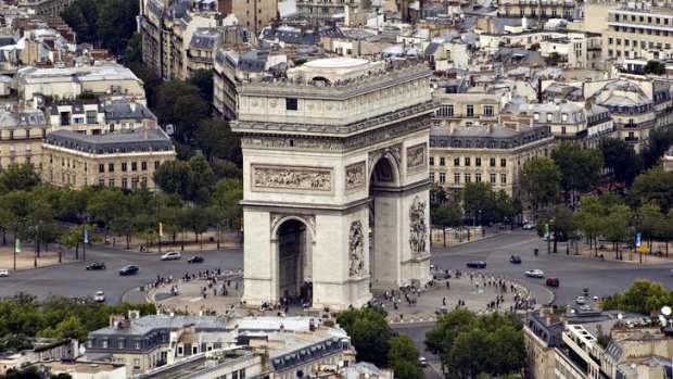 l'Arc de Triomphe, Paris.