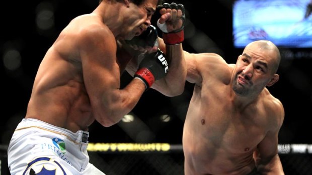 Glover Teixeira (right) lands a right hand to the jaw of Kyle Kingsbury in his UFC debut last year. Teixeira will next fight Sydney-based Jamie Te Huna at UFC 160.