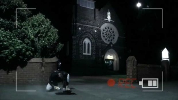 Dan and Dani upset other contestants this week by cutting tiles late at night in a church yard nearby.