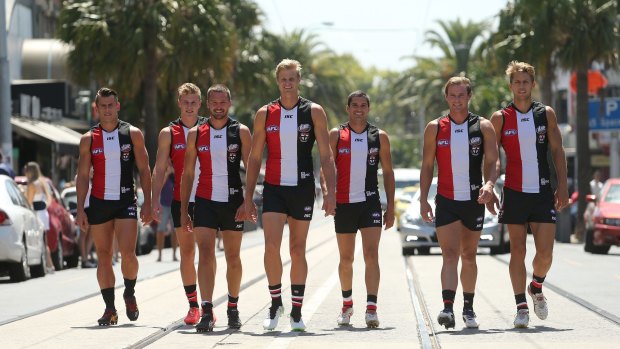 Saints captain Nick Riewoldt poses for a photo with the St Kilda leadership group in Acland Street.