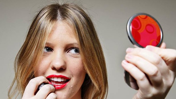 6 Best Lead-Free Lipsticks of 2020 - Safest, Non-Toxic Lipstick Brands
