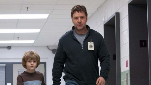 Jailbreak ... Luke (Ty Simpkins) and John (Russell Crowe) have a plan to rescue mum.